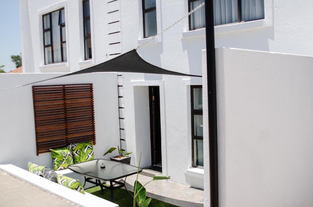 The Royal Bryanston Hotel โจฮันเนสเบิร์ก ภายนอก รูปภาพ